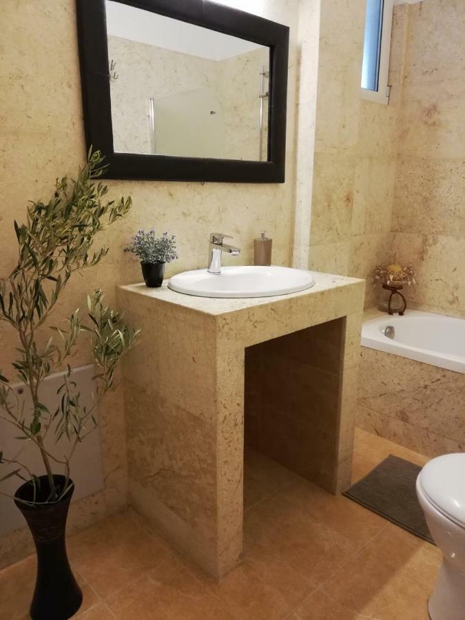 K&k Elegant Near Airport Apartment *